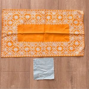 Luxury Vintage Embroidered Linen Table‎ Placemat & Embroidered Rooster Napkin